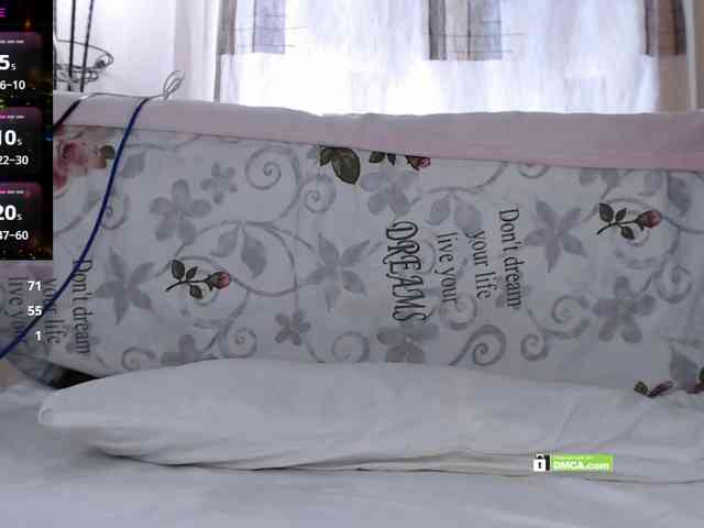 Angelina-1-7 webcam