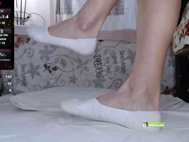 Angelina-1-7 webcam