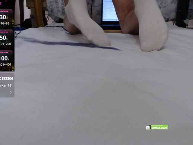 Angelina-1-7 webcam