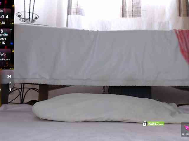 Angelina-1-7 webcam