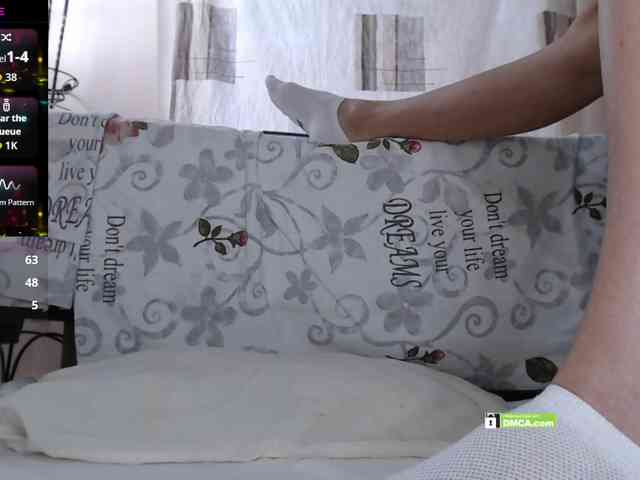 Angelina-1-7 webcam