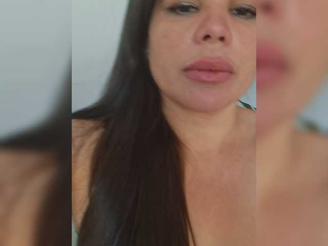 AliceBraga live cam preview