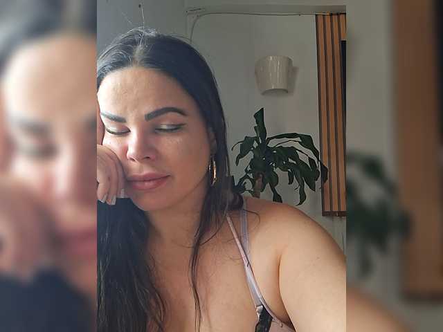 AliceBraga live cam on BongaCams