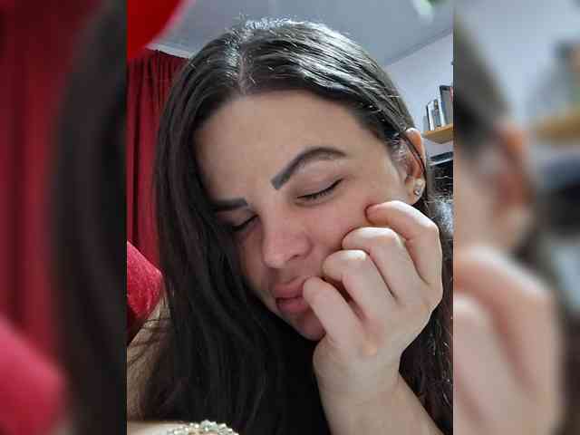 AliceBraga webcam