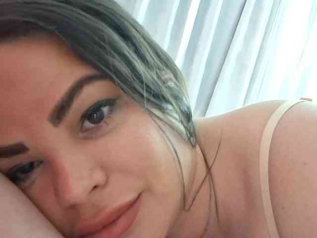 AliceBraga webcam