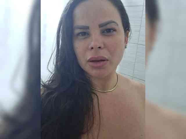 Modelo: AliceBraga