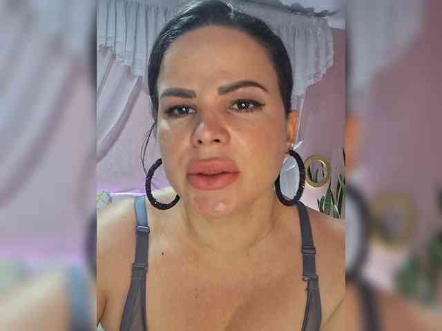 AliceBraga webcam