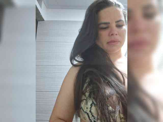 Modelo: AliceBraga