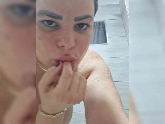 AliceBraga webcam