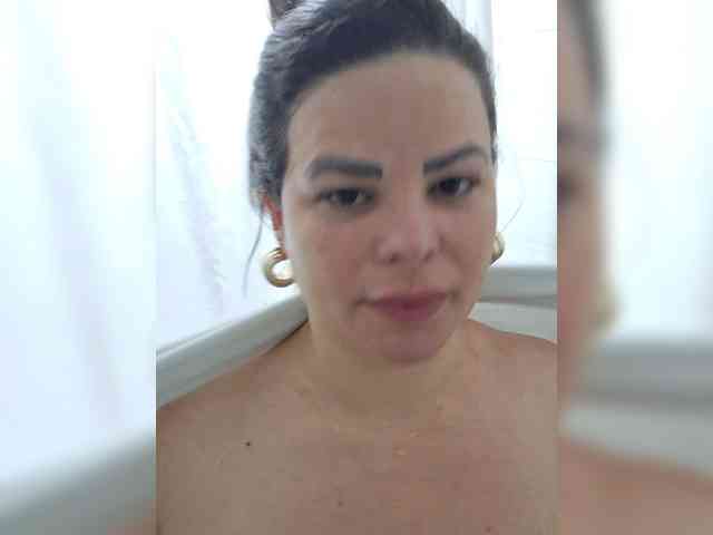 AliceBraga webcam