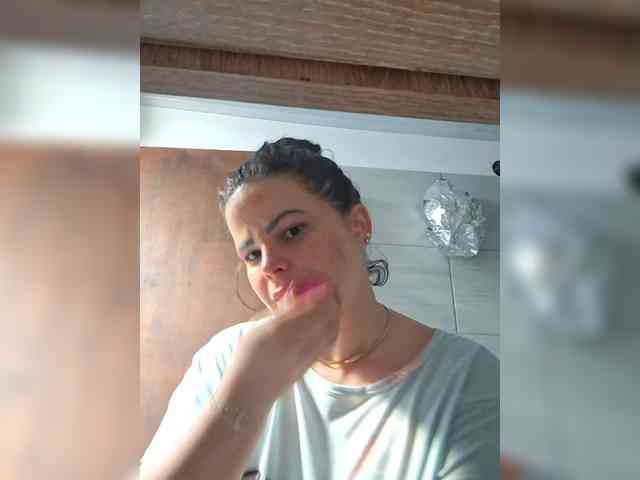 Modelo: AliceBraga