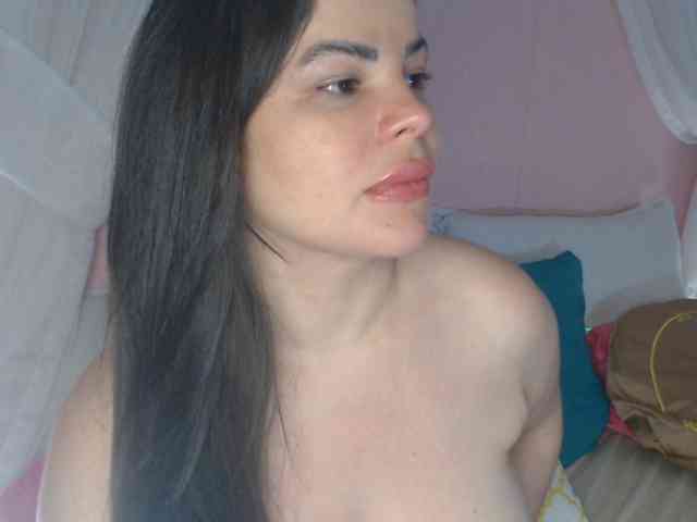 AliceBraga webcam
