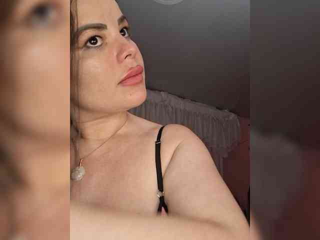 AliceBraga webcam