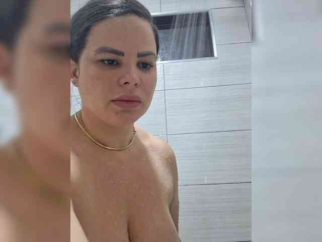 AliceBraga webcam