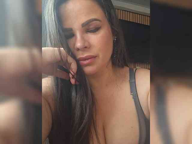 AliceBraga webcam
