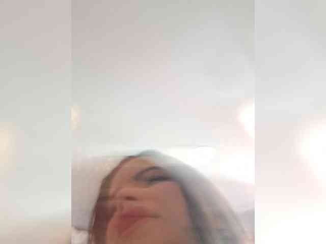 AliceBraga webcam