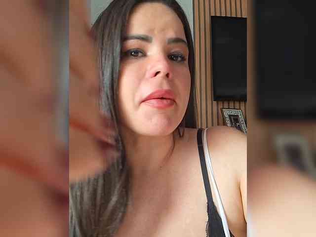 AliceBraga webcam