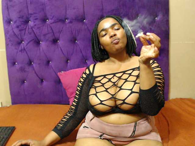 sexyeboncurvy