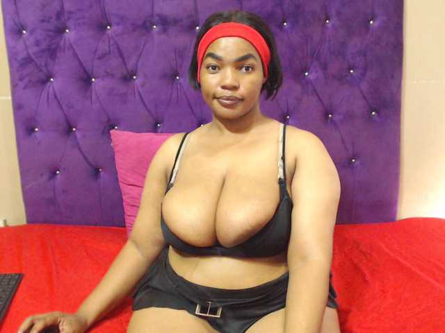sexyeboncurvy