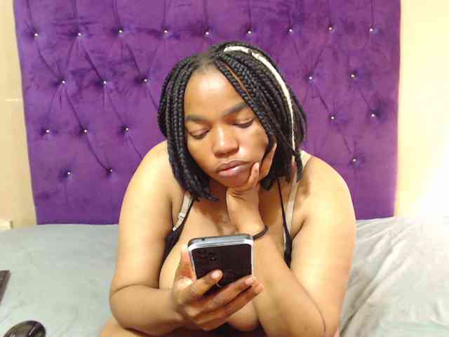 sexyeboncurvy sexyeboncurvy