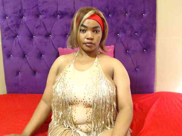 Modèle: sexyeboncurvy