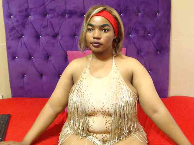 sexyeboncurvy