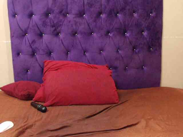 sexyeboncurvy webcam