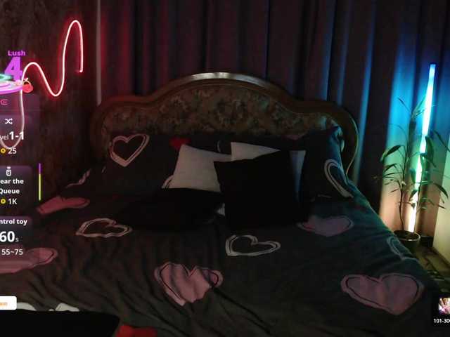AlesikMi live cam on BongaCams