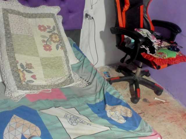 MargothClain live cam on BongaCams