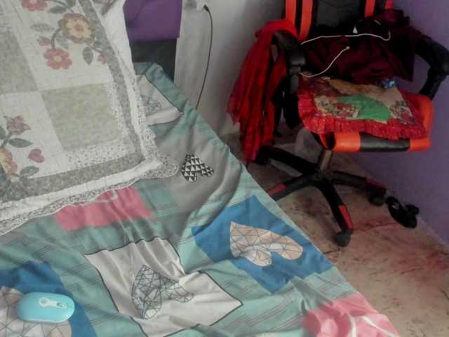 MargothClain live cam preview