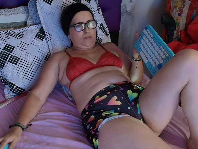 MargothClain live cam on BongaCams
