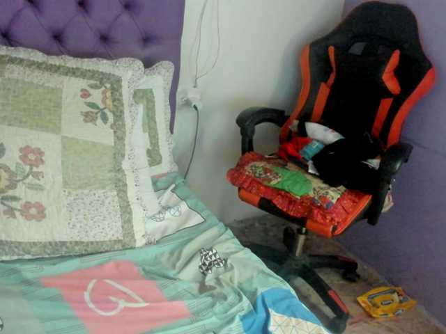 MargothClain live cam on BongaCams