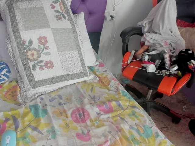 MargothClain live cam on BongaCams