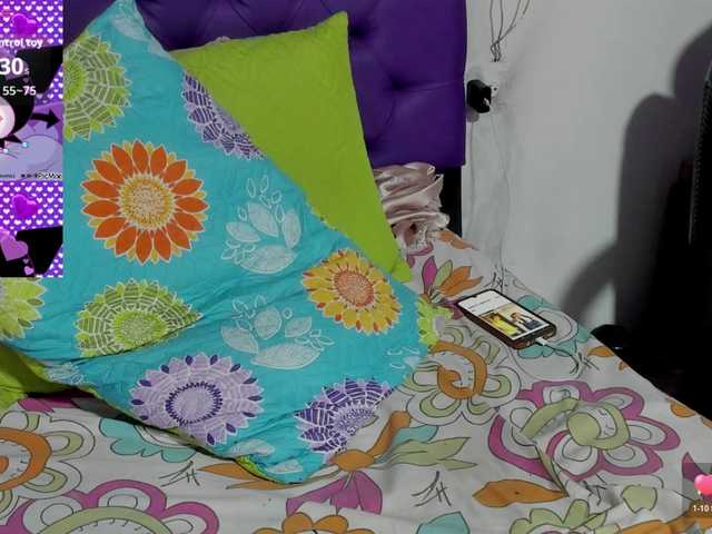 MargothClain live cam on UnifiedCams