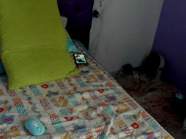 MargothClain live webcam show