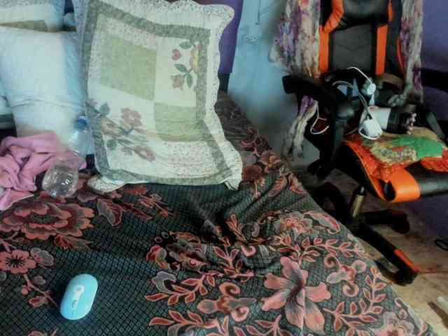 MargothClain webcam