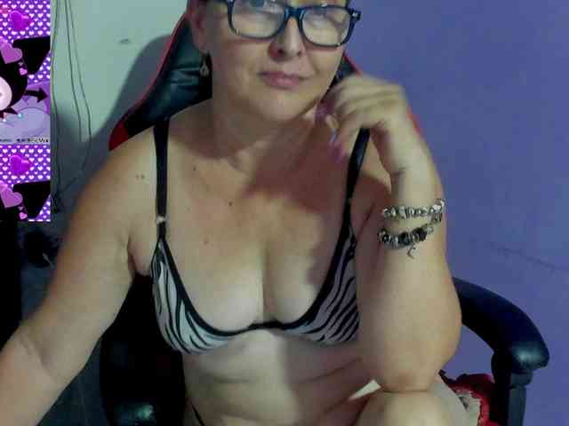 MargothClain webcam