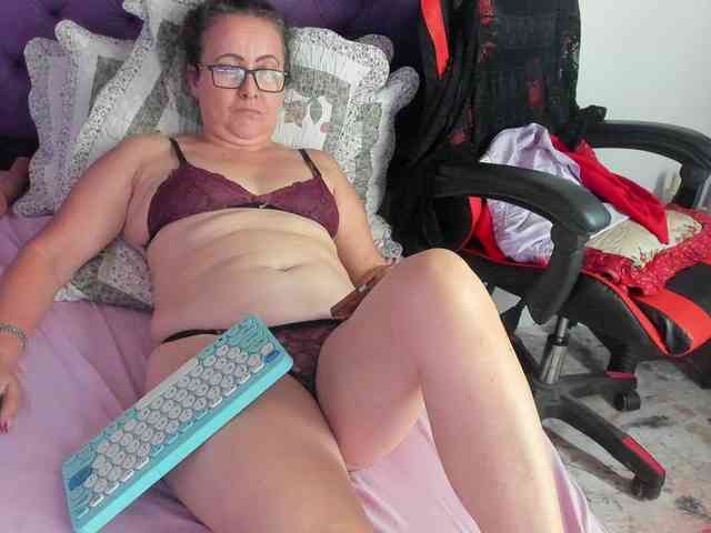 MargothClain webcam