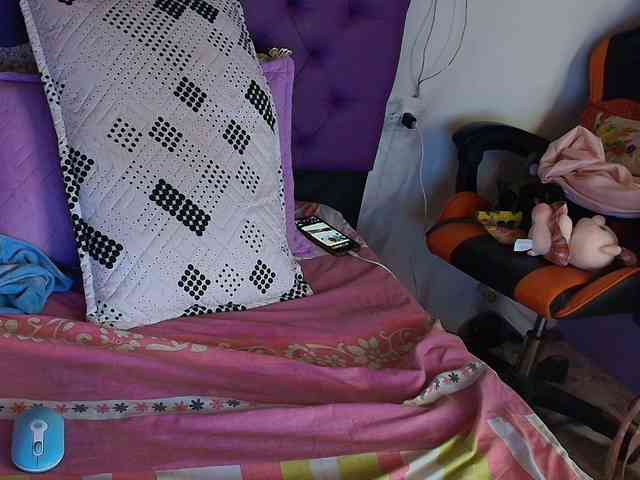MargothClain webcam