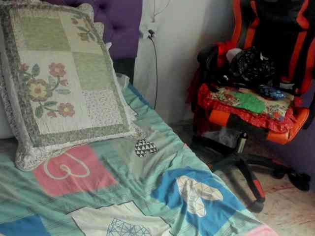 MargothClain webcam