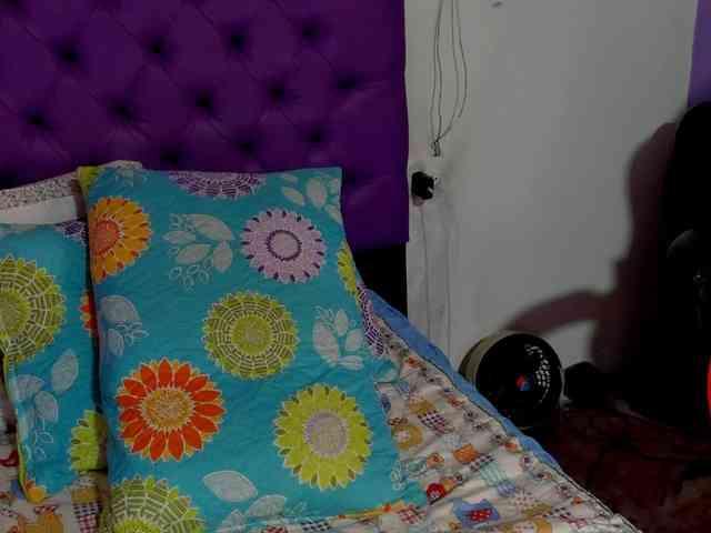 MargothClain webcam