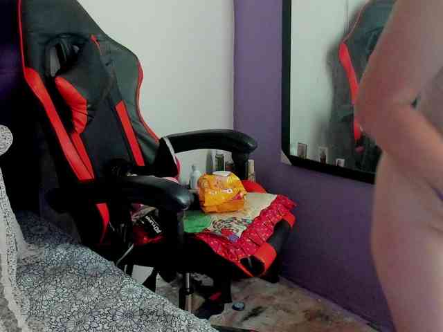 MargothClain webcam