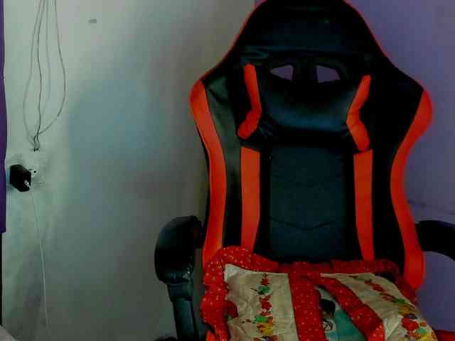 MargothClain webcam