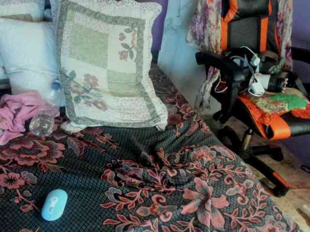MargothClain webcam