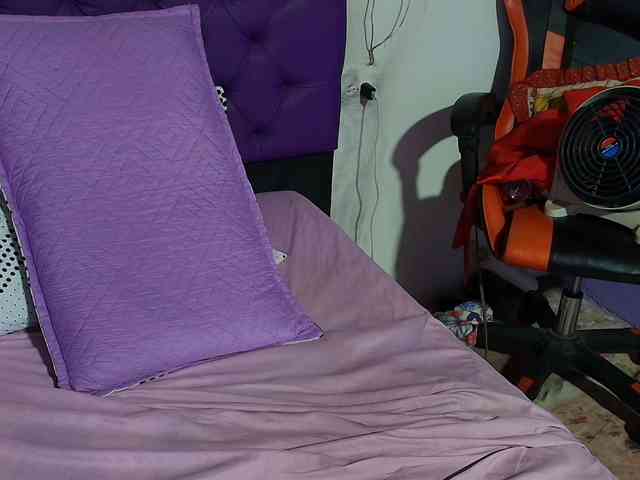 MargothClain webcam