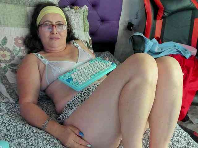 MargothClain webcam