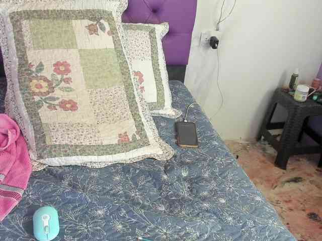 MargothClain webcam