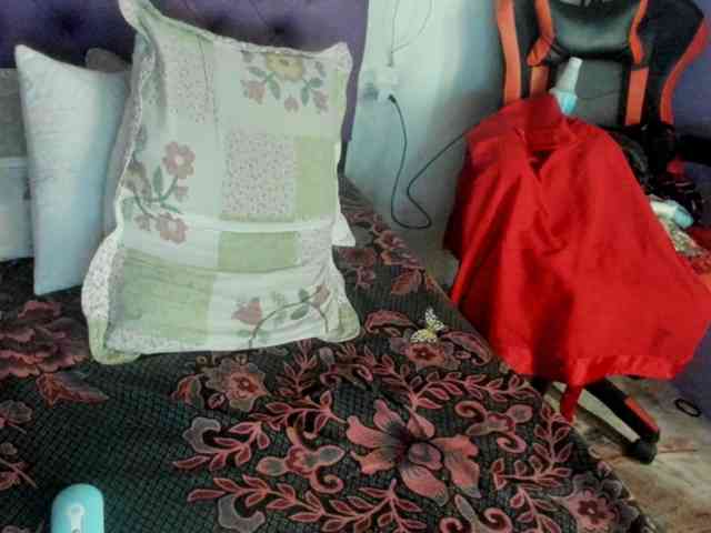 MargothClain webcam