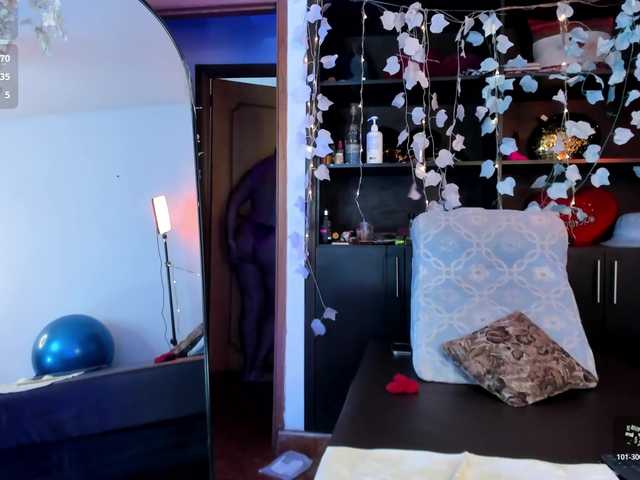 xcarlet1 live cam on BongaCams