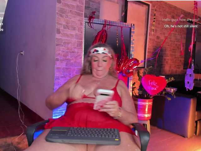 xcarlet1 live cam on BongaCams